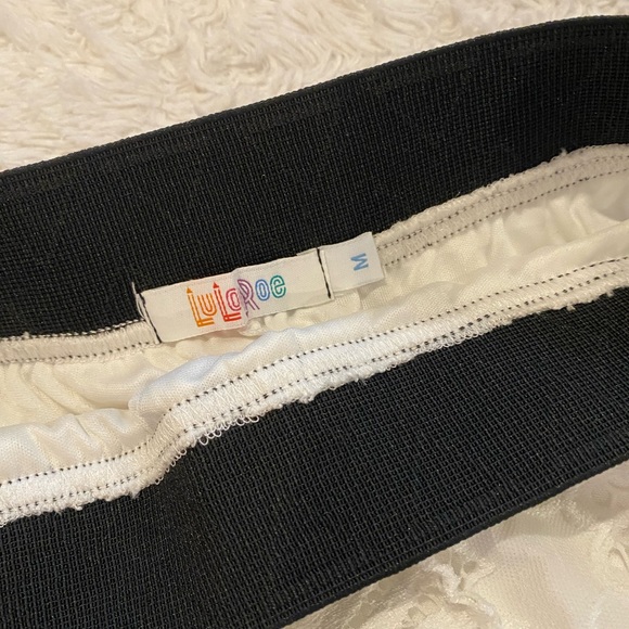 LuLaRoe Lucy Lace Skirt - Picture 5 of 6